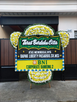 Papan Bunga Duka di Kwadungan Jurang